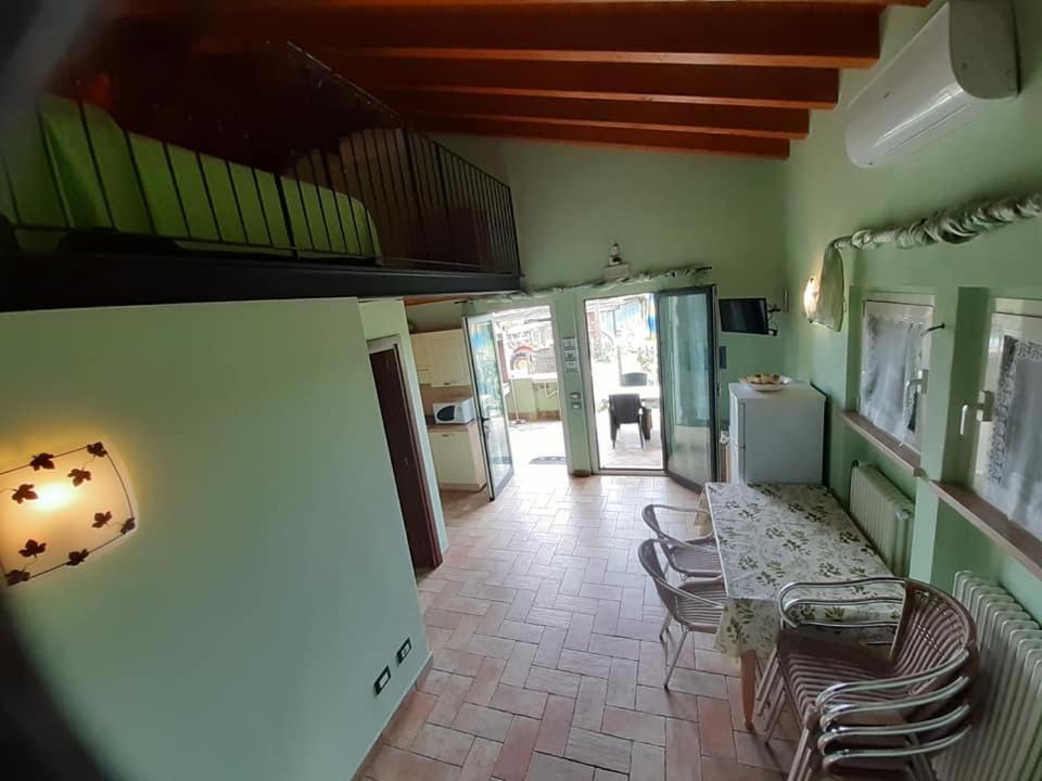 Agriturismo Lizzarola Peschiera del Garda Buitenkant foto
