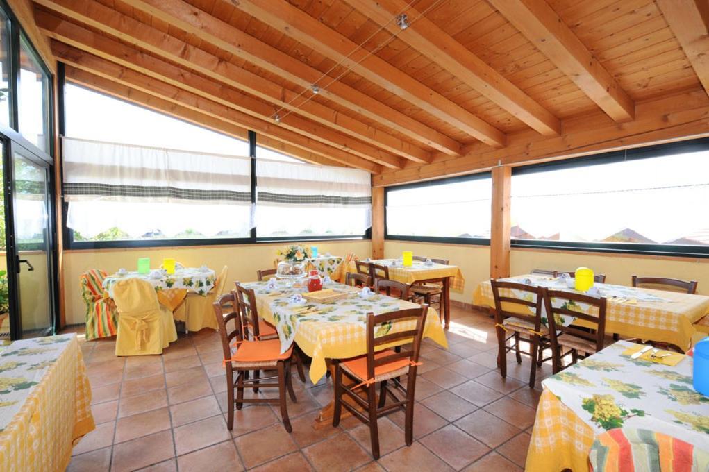 Agriturismo Lizzarola Peschiera del Garda Buitenkant foto