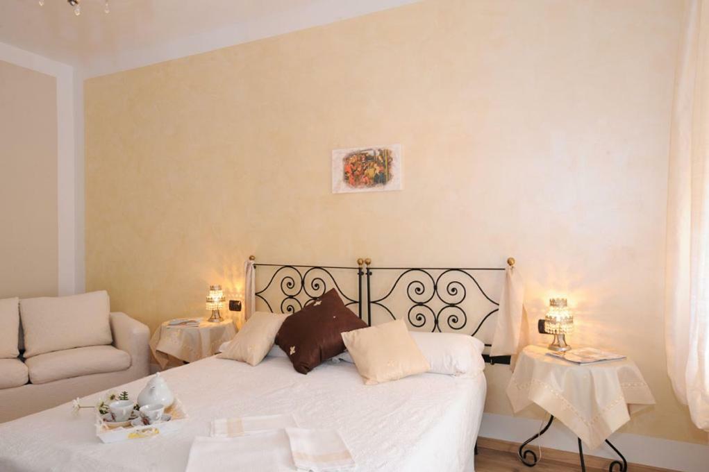 Agriturismo Lizzarola Peschiera del Garda Buitenkant foto
