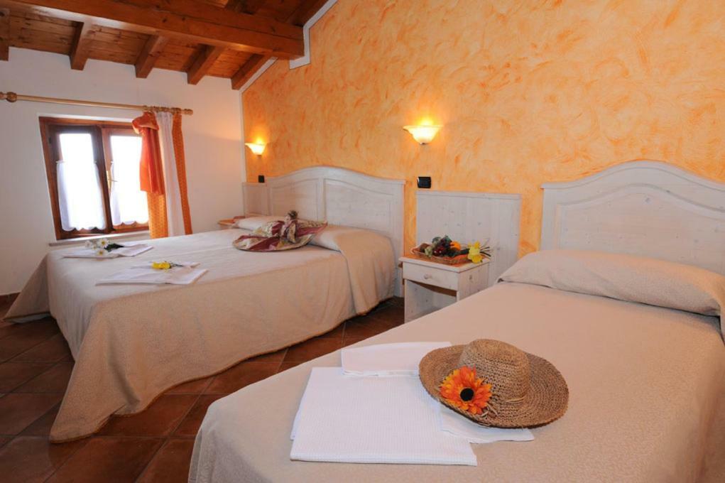 Agriturismo Lizzarola Peschiera del Garda Buitenkant foto